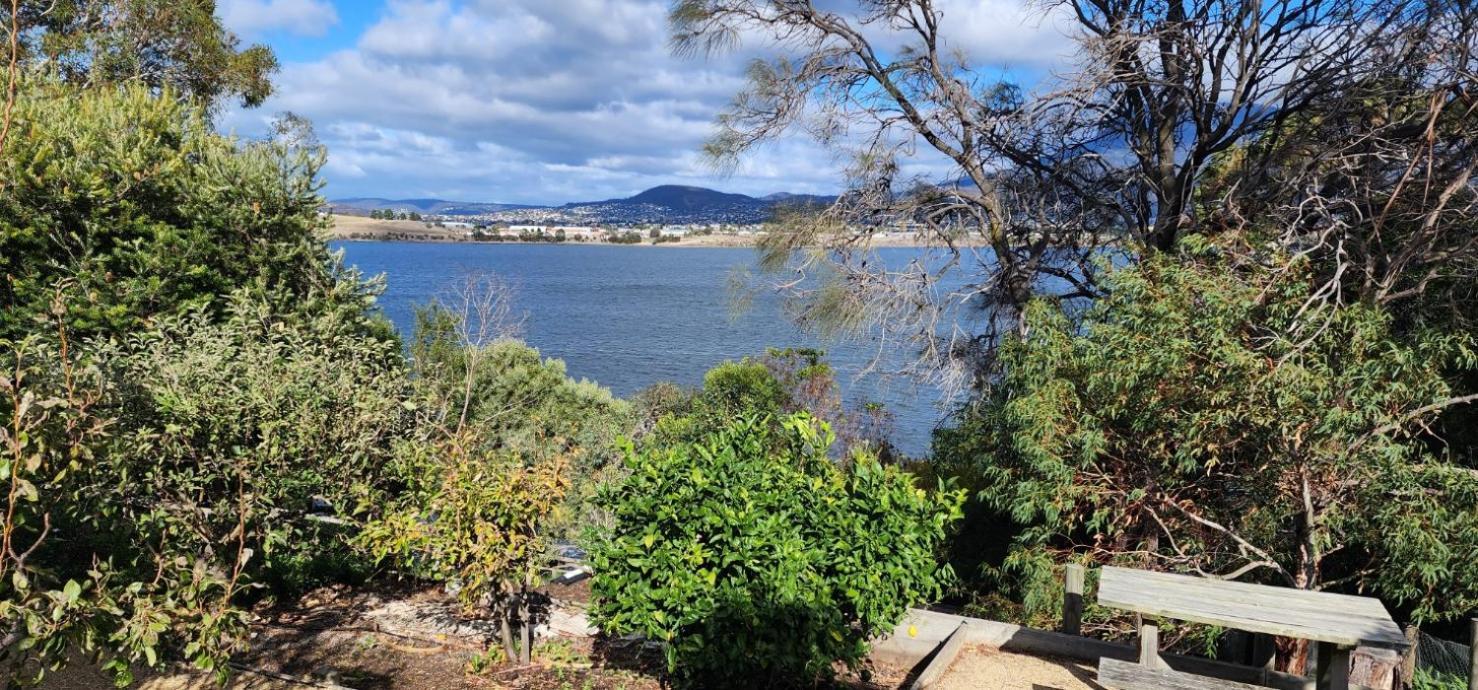 Waterfront Abode - 2 Bedrooms Χόμπαρτ Εξωτερικό φωτογραφία