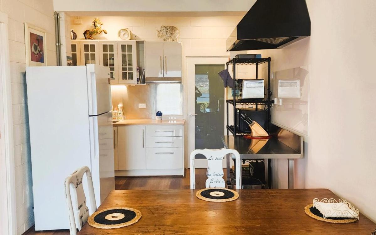 Waterfront Abode - 2 Bedrooms Χόμπαρτ Εξωτερικό φωτογραφία